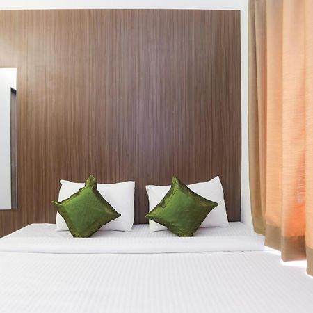 Treebo Sapphire Studio Nashik Extérieur photo