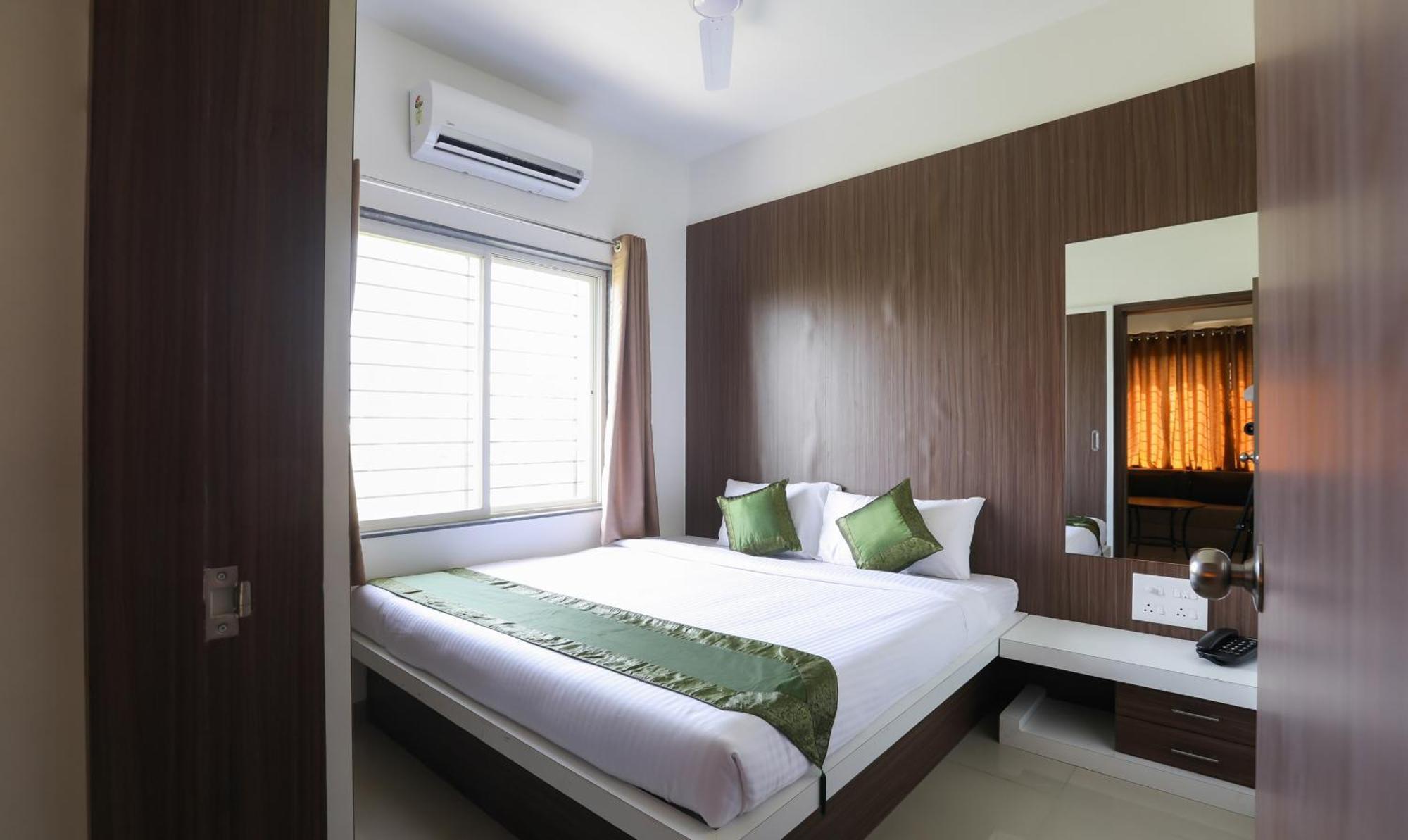 Treebo Sapphire Studio Nashik Extérieur photo