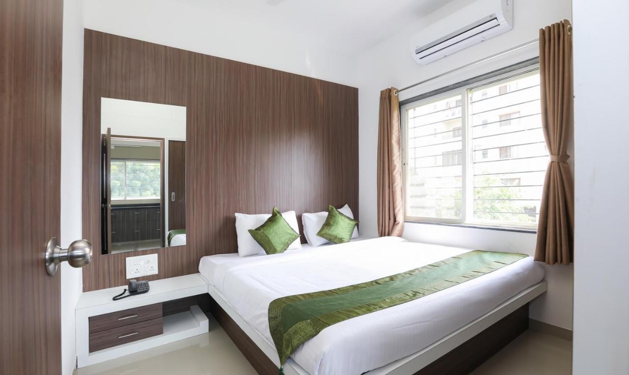Treebo Sapphire Studio Nashik Extérieur photo